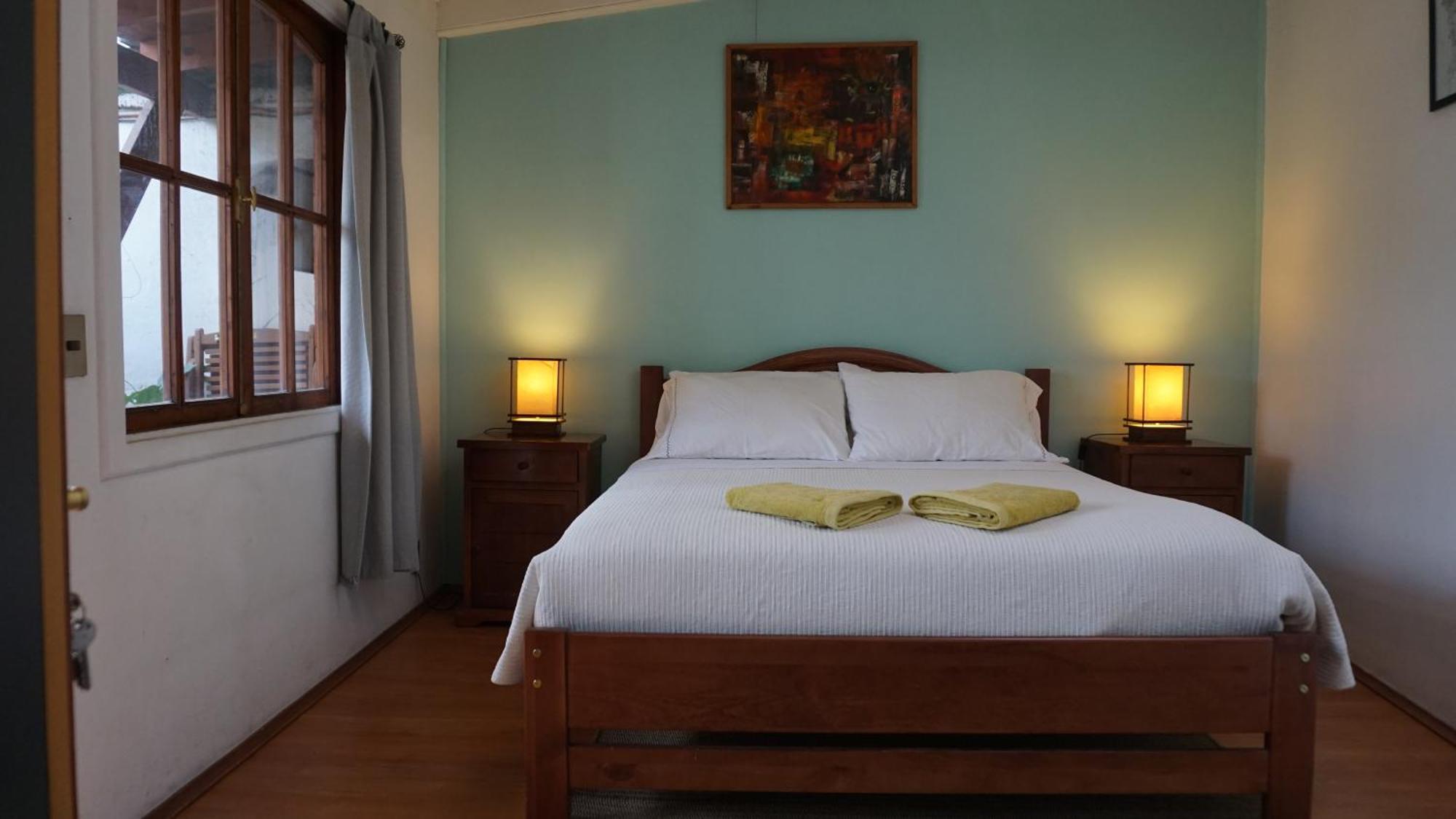 Ventana Sur Hostal Santiago Exterior photo